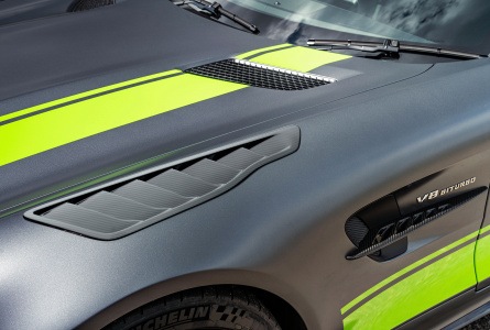 Air outake splitter for Mercedes-AMG GT R PRO detail