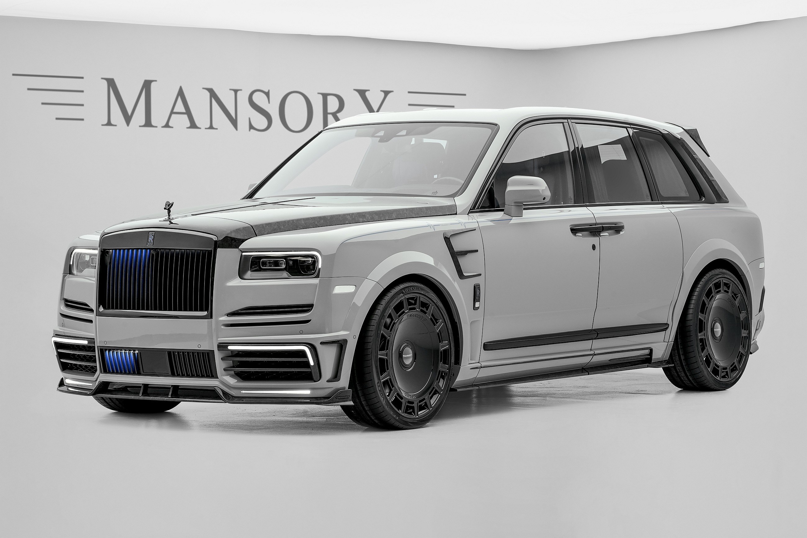 Rolls-Royce Cullinan Black Badge MANSORY Pulse Edition