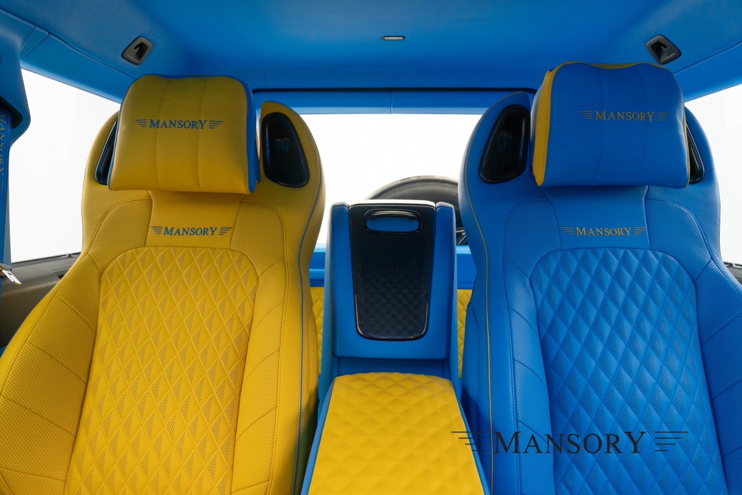 Mansory P900 based on the Mercedes G-Class | Mansory
