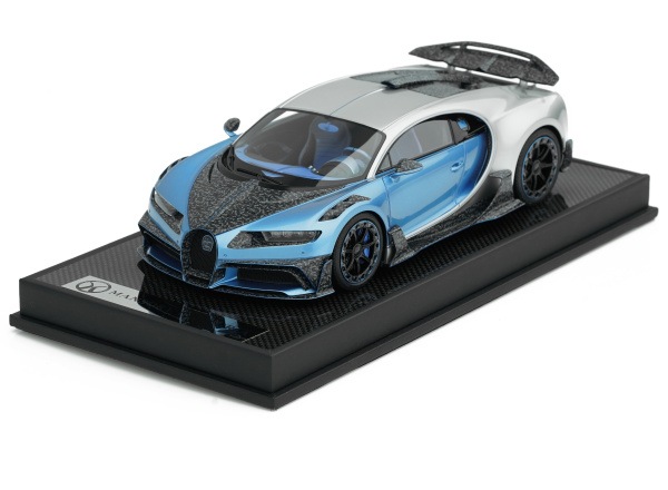 1/18 Bugatti Centuria - Glacier Blue