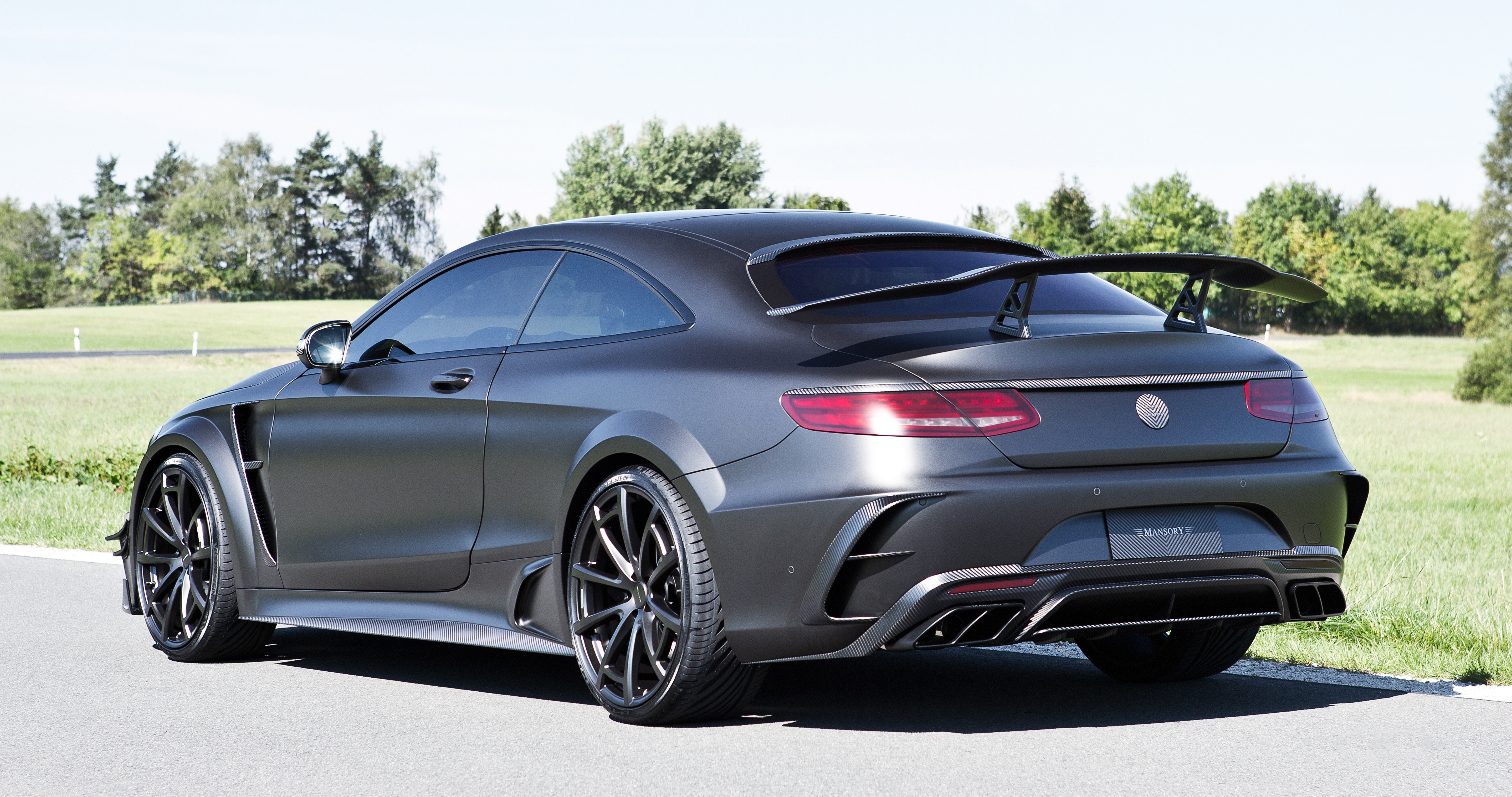 mansory_mercedes-benz_s-coupe_wide_black_edition_02.jpg